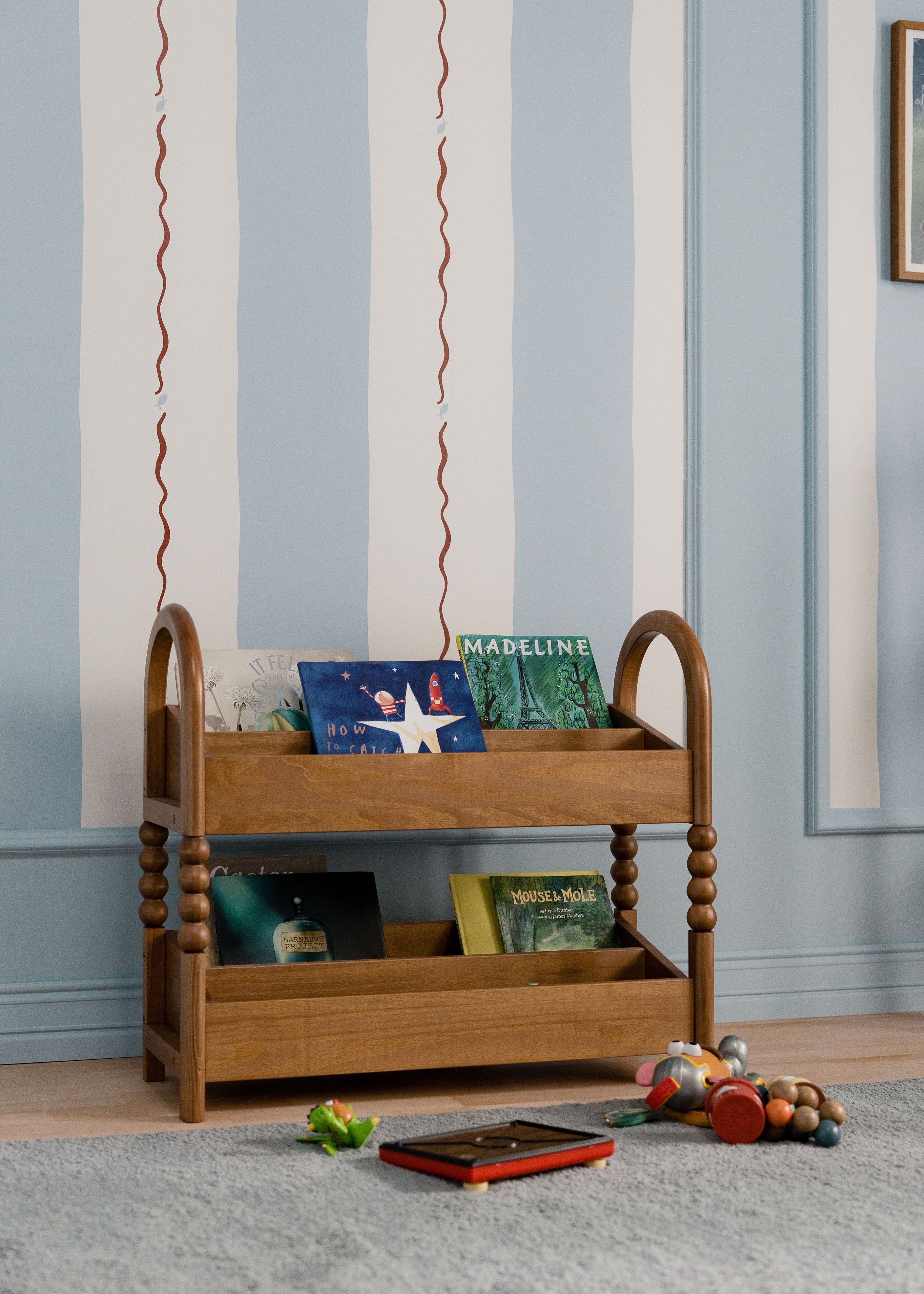 Briar Montessori Bookshelf