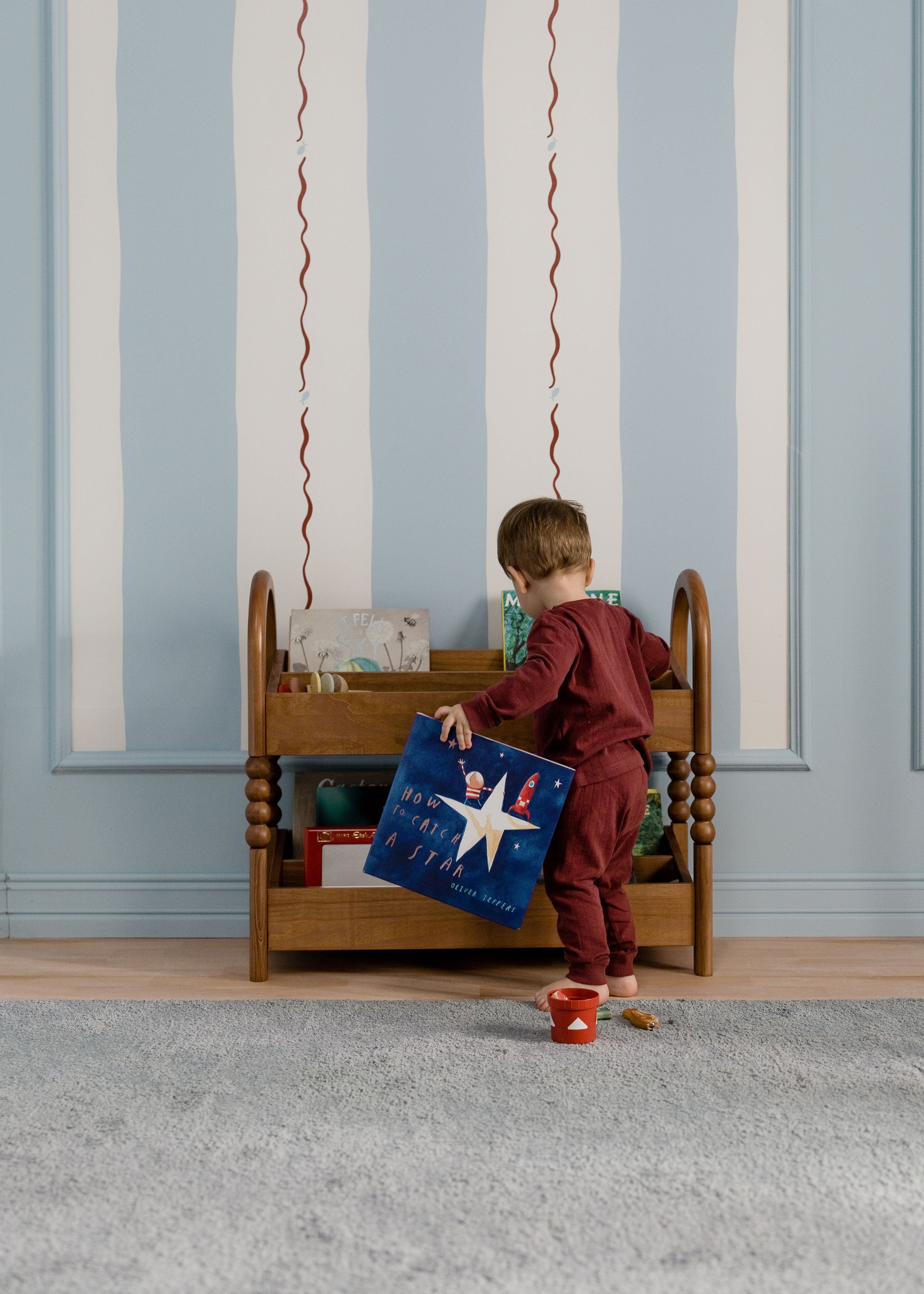 Briar Montessori Bookshelf