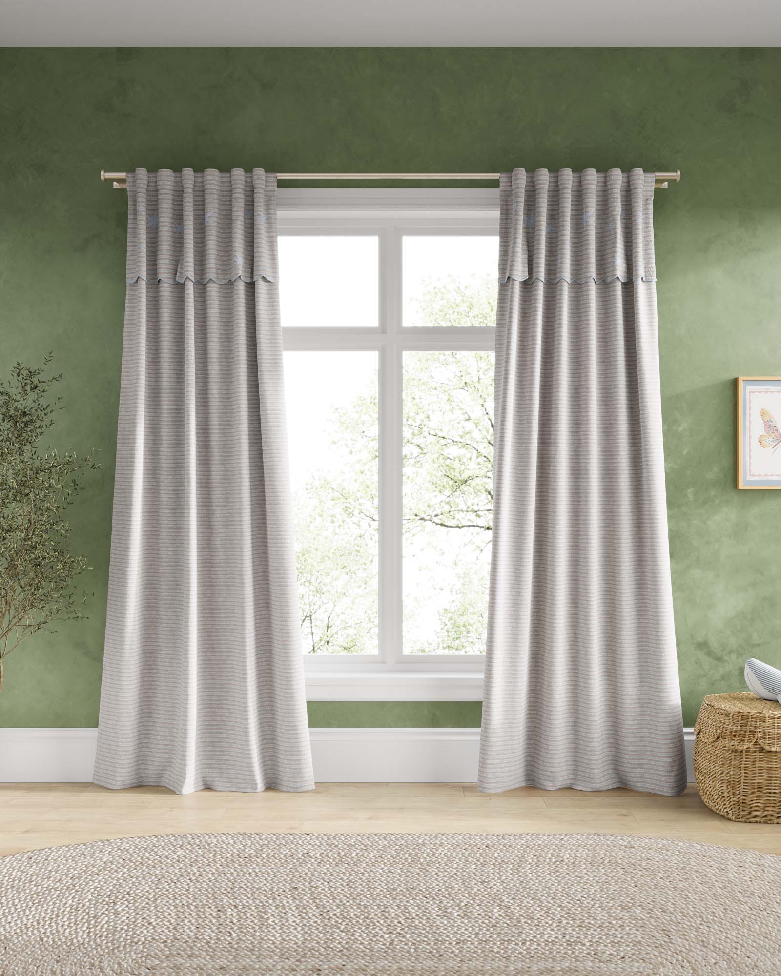 Scallop Valance Blackout Curtain