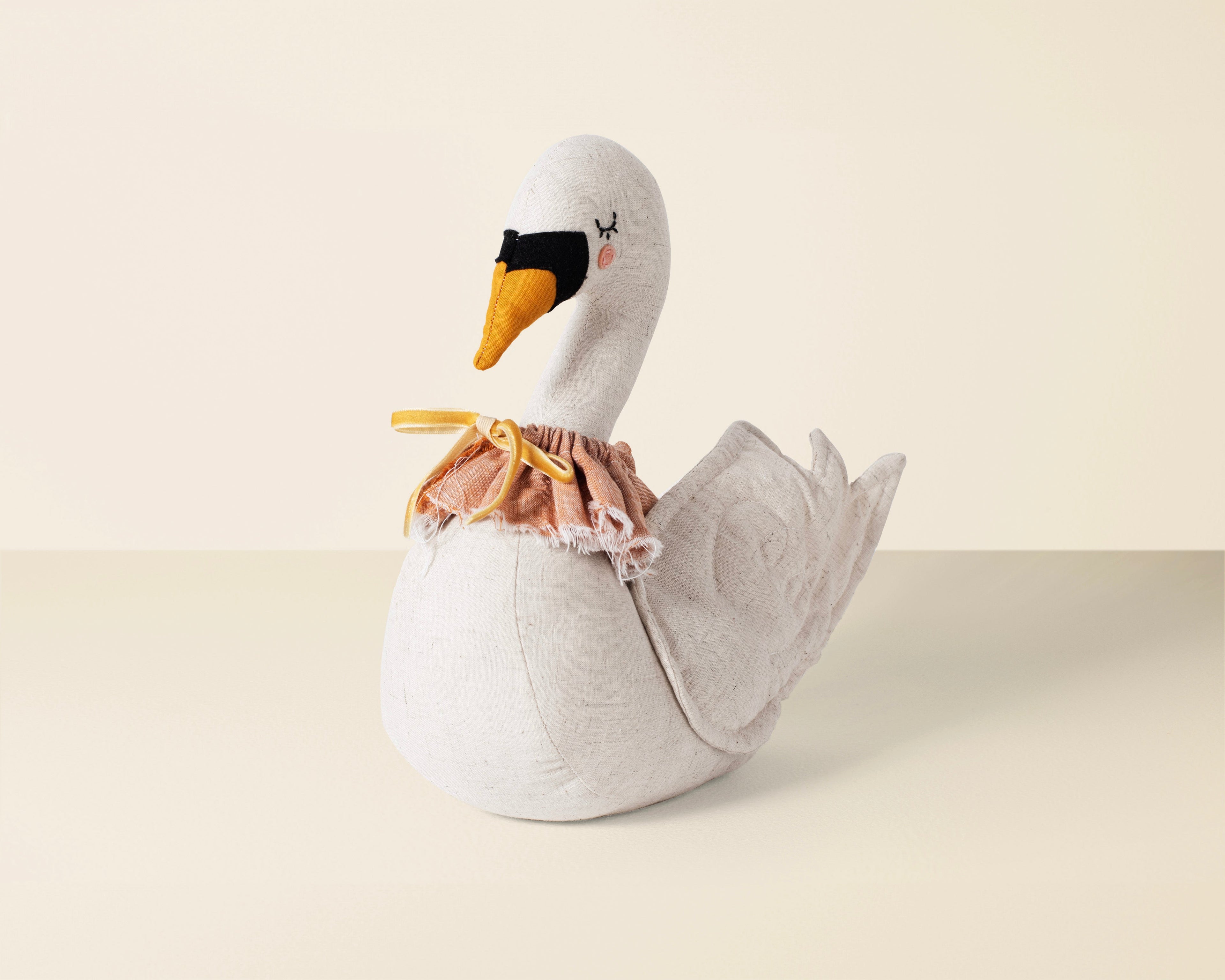 Alice the Swan