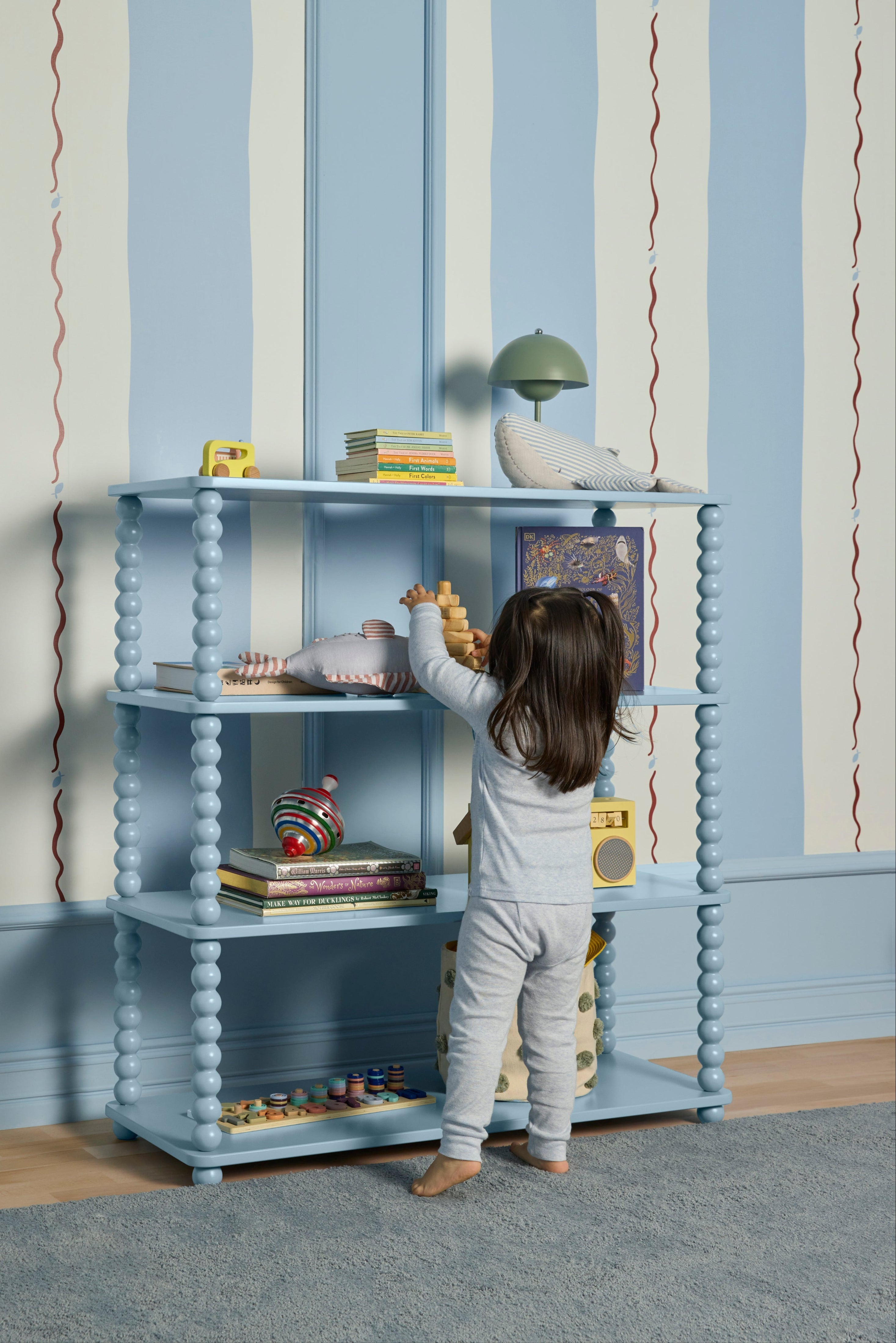 Briar Shelf